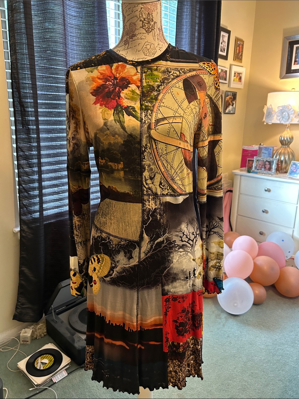 Alice andOlivia Delora dress - Picture 4 of 11